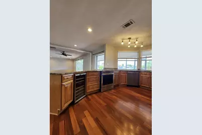 128 98th Avenue N, Saint Petersburg, FL 33702 - Photo 5