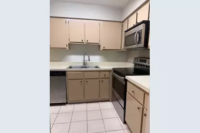 7523 Dolonita Drive #7523, Tampa, FL 33615 - Photo 5