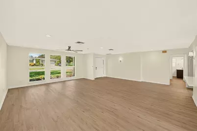 833 Tallowood Drive, Largo, FL 33770 - Photo 5