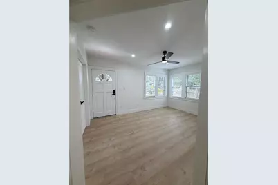 104 W Lambright Street, Tampa, FL 33604 - Photo 5