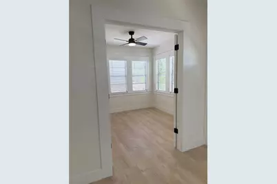104 W Lambright Street, Tampa, FL 33604 - Photo 9