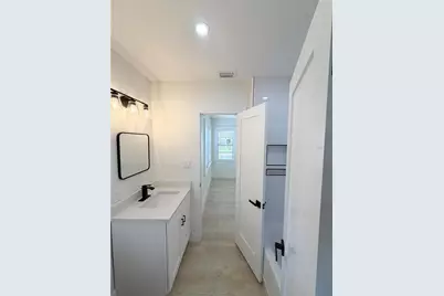 104 W Lambright Street, Tampa, FL 33604 - Photo 11