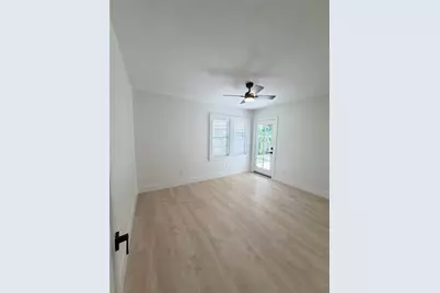 104 W Lambright Street, Tampa, FL 33604 - Photo 15