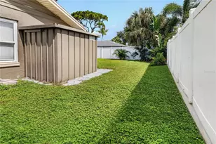 6747 Deer Pond Ln N, Pinellas Park, FL 33781 - Photo 25