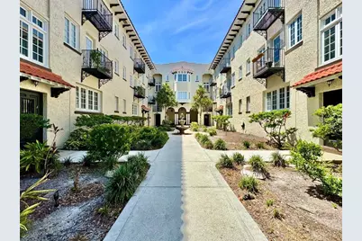 2117 W Dekle Avenue #D1, Tampa, FL 33606 - Photo 1