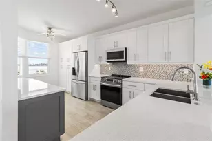 7922 Sailboat Key Blvd S, South Pasadena, FL 33707 - Photo 5