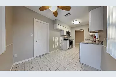 7481 Oak Street NE, Saint Petersburg, FL 33702 - Photo 5