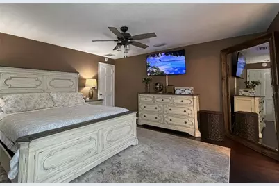 703 23rd Street SW, Largo, FL 33770 - Photo 21