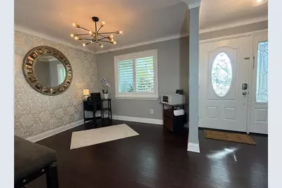 703 23rd Street SW, Largo, FL 33770 - Photo 9