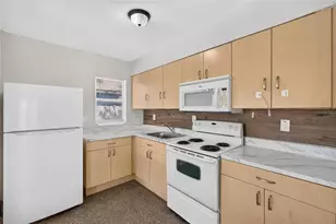 1901 Melrose Ave S, Saint Petersburg, FL 33712 - Photo 15