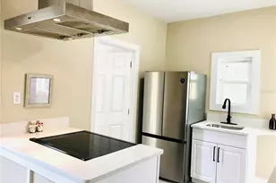 908 Vine Ave, Clearwater, FL 33755 - Photo 11