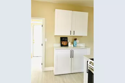 908 Vine Avenue, Clearwater, FL 33755 - Photo 9