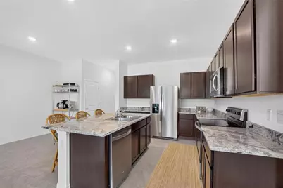 3816 Sunflower Field Place, Plant City, FL 33565 - Photo 7