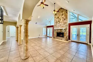 1103 Ballinger Rd, Lutz, FL 33548 - Photo 9