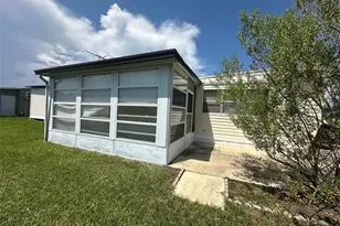 37528 Attica Ave, Zephyrhills, FL 33542 - Photo 3