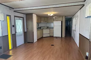 37528 Attica Ave, Zephyrhills, FL 33542 - Photo 15