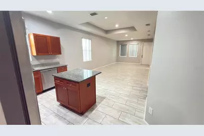 2736 W Spruce Street, Tampa, FL 33607 - Photo 21