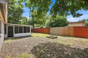 8836 79th Pl, Seminole, FL 33777 - Photo 31