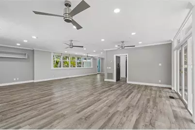 904 Bayshore Drive, Tarpon Springs, FL 34689 - Photo 9