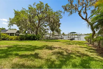 904 Bayshore Drive, Tarpon Springs, FL 34689 - Photo 53
