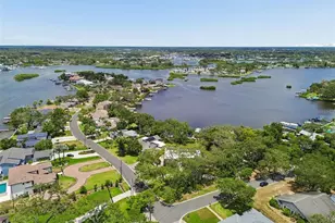 904 Bayshore Dr, Tarpon Springs, FL 34689 - Photo 67