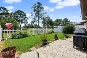 8951 Southern Charm Cir, Brooksville, FL 34613 - Photo 9