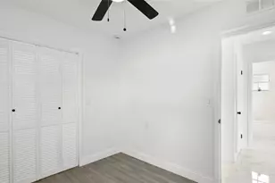 310 Country Club Dr, Oldsmar, FL 34677 - Photo 19