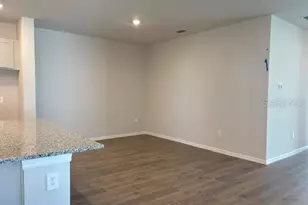 2841 Marrakesh Ln, Sarasota, FL 34234 - Photo 9