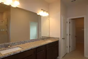 2841 Marrakesh Ln, Sarasota, FL 34234 - Photo 11