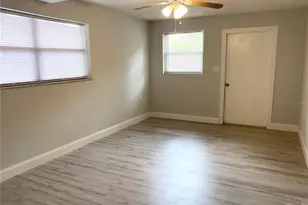 2343 8th St S, Saint Petersburg, FL 33705 - Photo 17