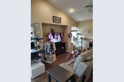 811 Sand Ridge Drive, Valrico, FL 33594 - Photo 17