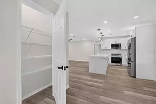 1006 Saxon Ct, Brandon, FL 33510 - Photo 21