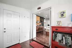 626 Laura Ln, Dunedin, FL 34698 - Photo 15
