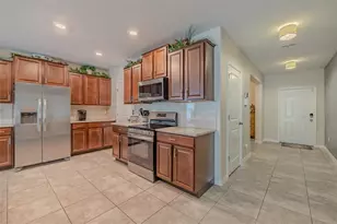 16712 Myrtle Sand Dr, Wimauma, FL 33598 - Photo 7