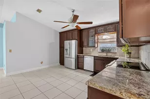 1101 27th Ave S, Saint Petersburg, FL 33705 - Photo 13
