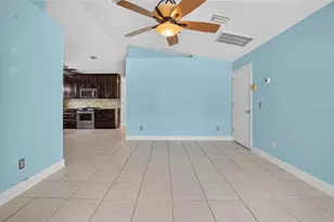 1101 27th Ave S, Saint Petersburg, FL 33705 - Photo 5