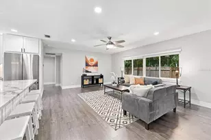 135 24th Ave SE, Saint Petersburg, FL 33705 - Photo 17
