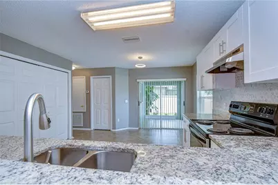 8736 Morrison Oaks Court, Temple Terrace, FL 33637 - Photo 15