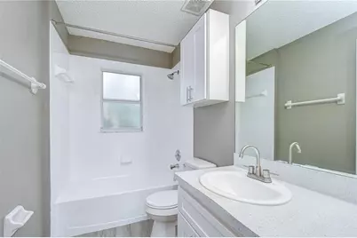 8736 Morrison Oaks Court, Temple Terrace, FL 33637 - Photo 29