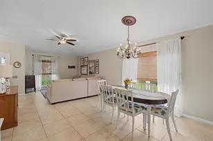 2022 Samantha Ln, Valrico, FL 33594 - Photo 15