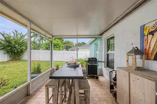 2022 Samantha Ln, Valrico, FL 33594 - Photo 49
