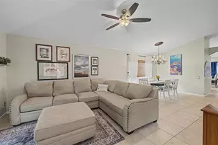 2022 Samantha Ln, Valrico, FL 33594 - Photo 7