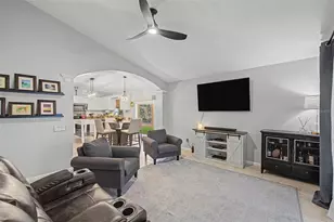2022 Samantha Ln, Valrico, FL 33594 - Photo 29