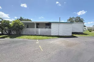 7164 Mt Georgetown Dr NE, Saint Petersburg, FL 33702 - Photo 17