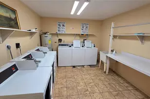 1001 Pearce Dr, Clearwater, FL 33764 - Photo 17