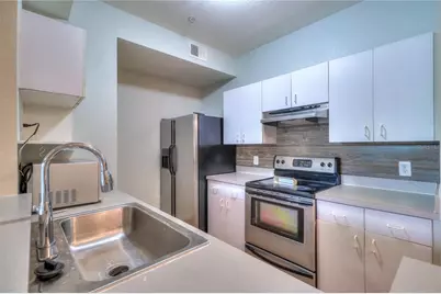 17102 Carrington Park Drive #320, Tampa, FL 33647 - Photo 9