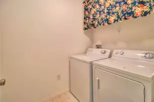 17102 Carrington Park Dr, Tampa, FL 33647 - Photo 53