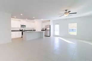 10069 Branching Ship Trce, Wesley Chapel, FL 33545 - Photo 5