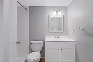6338 Newtown Cir, Tampa, FL 33615 - Photo 9