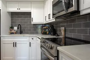 7430 Sunshine Skyway Ln S, Saint Petersburg, FL 33711 - Photo 23